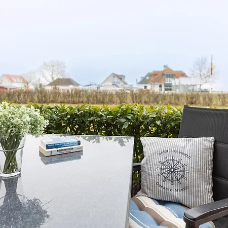 Haus Seeblick Fischbroetchen *
