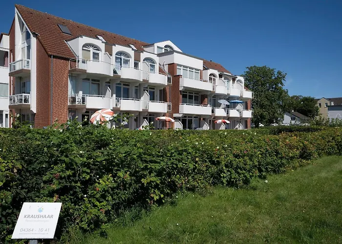 Haus Seeblick Fischbroetchen *