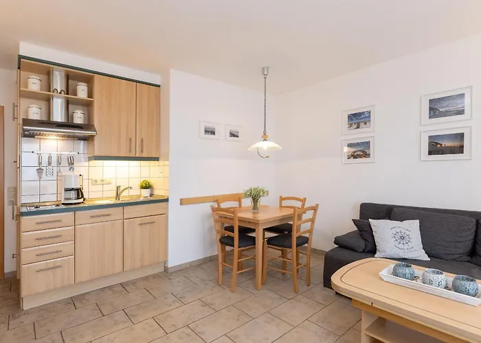 Haus Seeblick Fischbroetchen * Kellenhusen